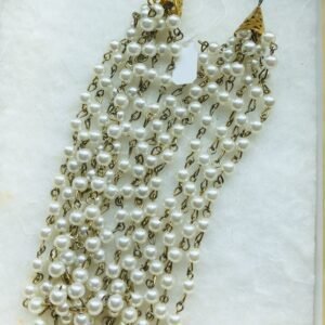 Pearls Dangle Earrings.